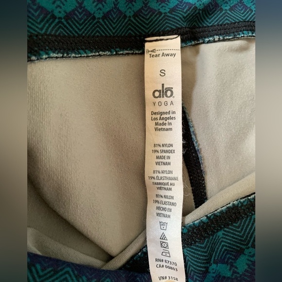 ALO Yoga Illusion 3 Leggings Black/Teal Green Tribal Abstract Print Size Small - Picture 5 of 10